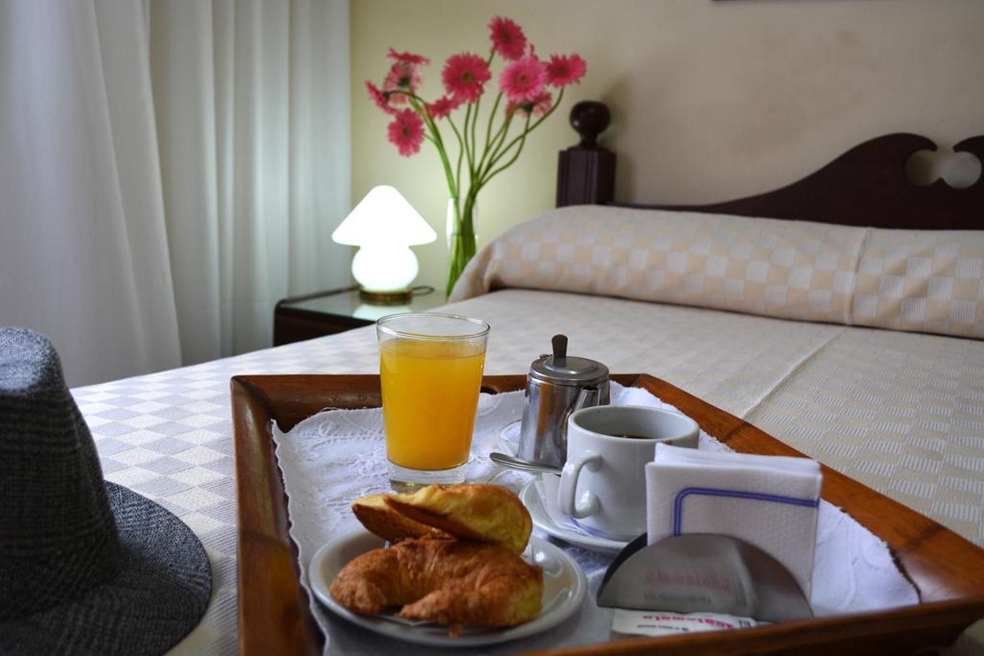 Hotel Росарио Екстериор снимка